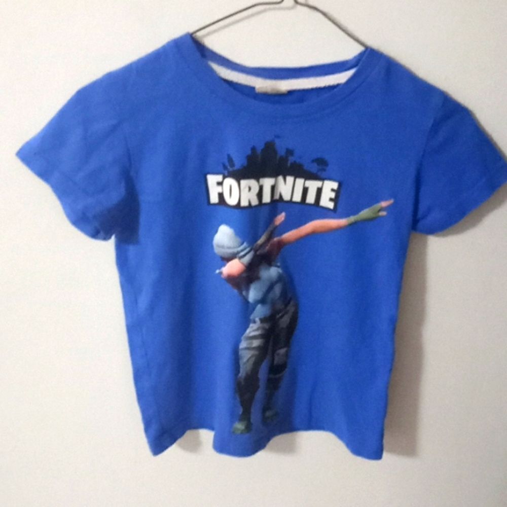 Fortnite blue t-shirt size 140 (8-10)